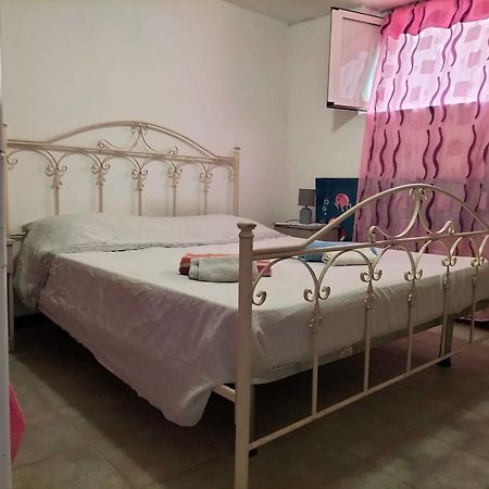Vila Just Sleep Rimangono Poche Prenotazioni Disponibili Pachino Exteriér fotografie
